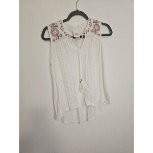 Knox Rose Women's Blouse White Flowy Boho Tank Crochet Tassles XS Vneck